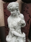Preview: Statue "Sitzende Frau"