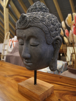 Buddha Kopf auf Ständer