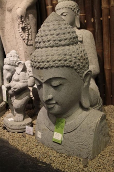 Buddha Büste, Flussstein, handgearbeitet, verschiedene Größen