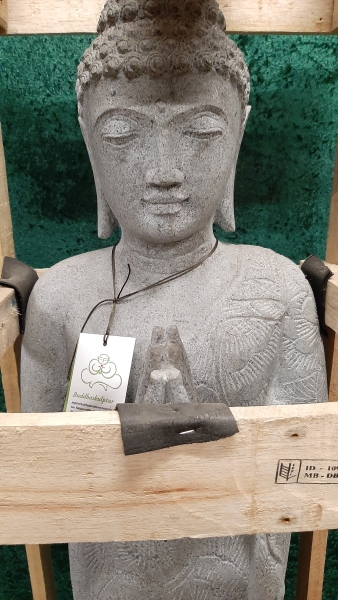 Stehender Buddha