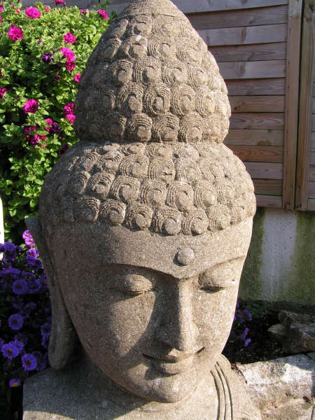 Buddha Büste, handgearbeitet, verschiedene Größen