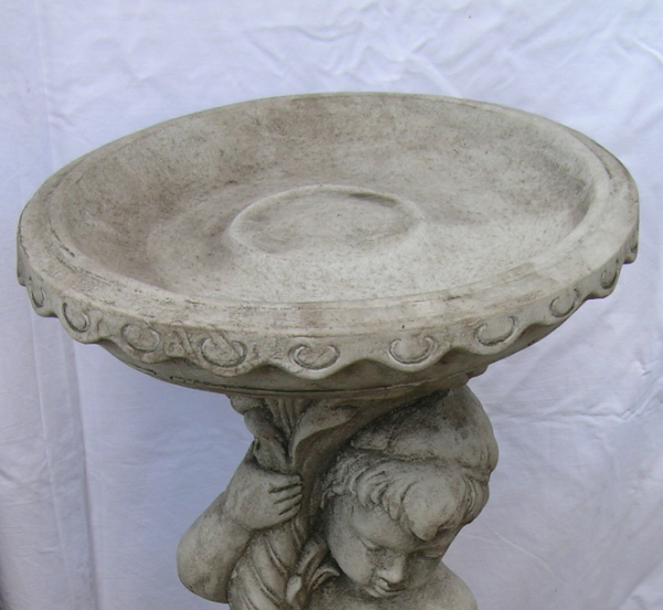 Vogeltränke - Gothic Birdbath